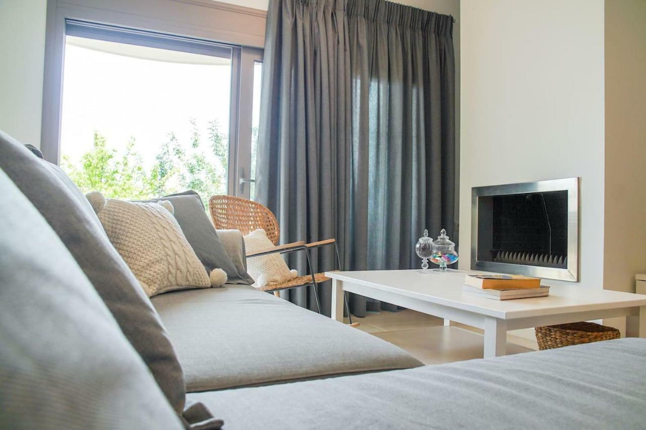 Legno Bianco Villa สตาลิดา ภายนอก รูปภาพ